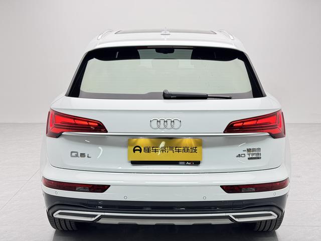 Audi Q5 2022 thumb 3