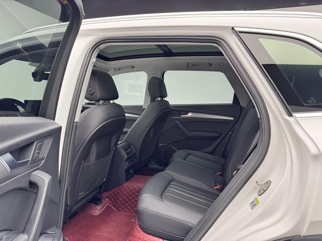 Audi Q5 2022 thumb 10