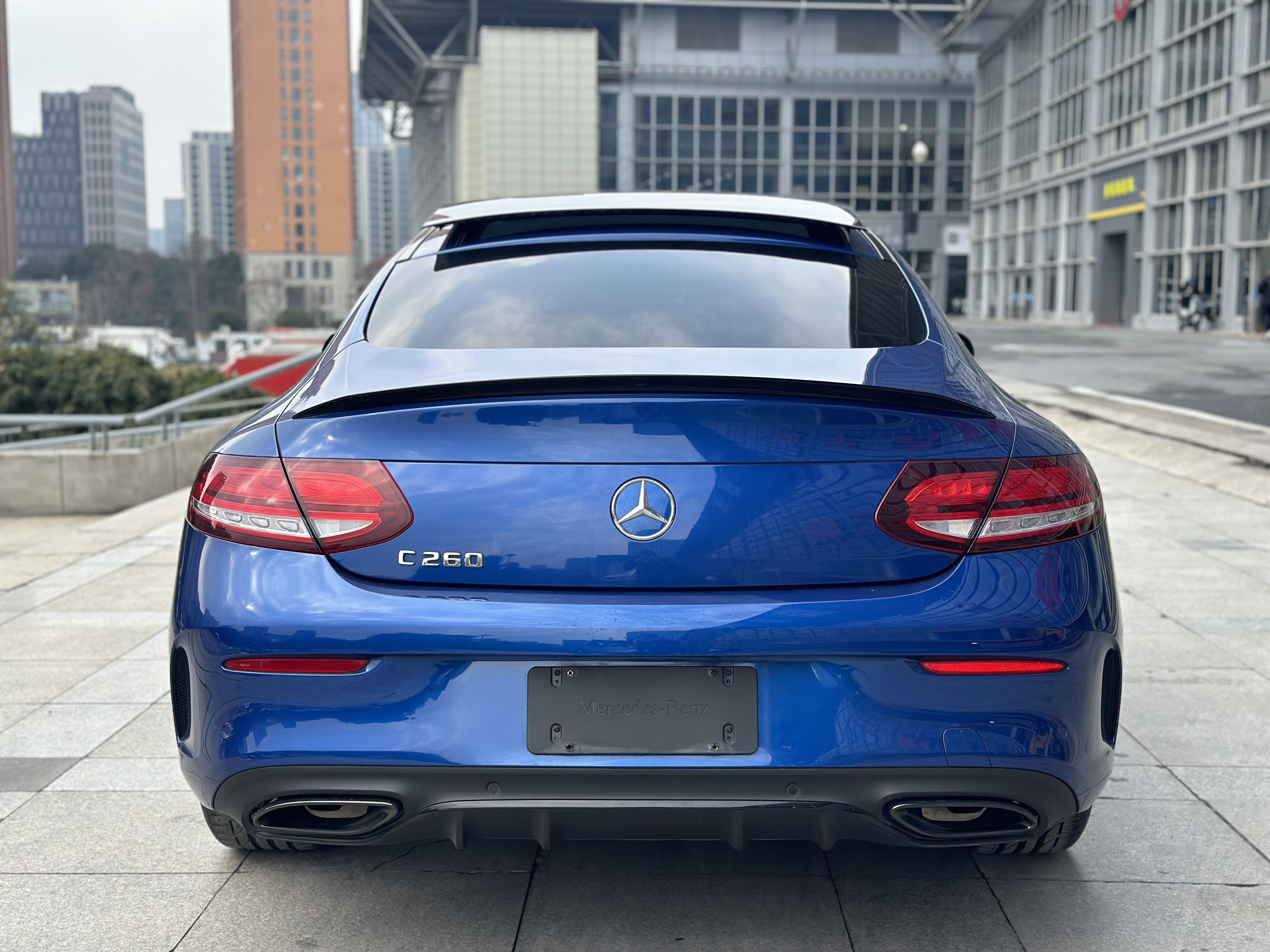 Mercedes-Benz C-Class 2023 thumb 4