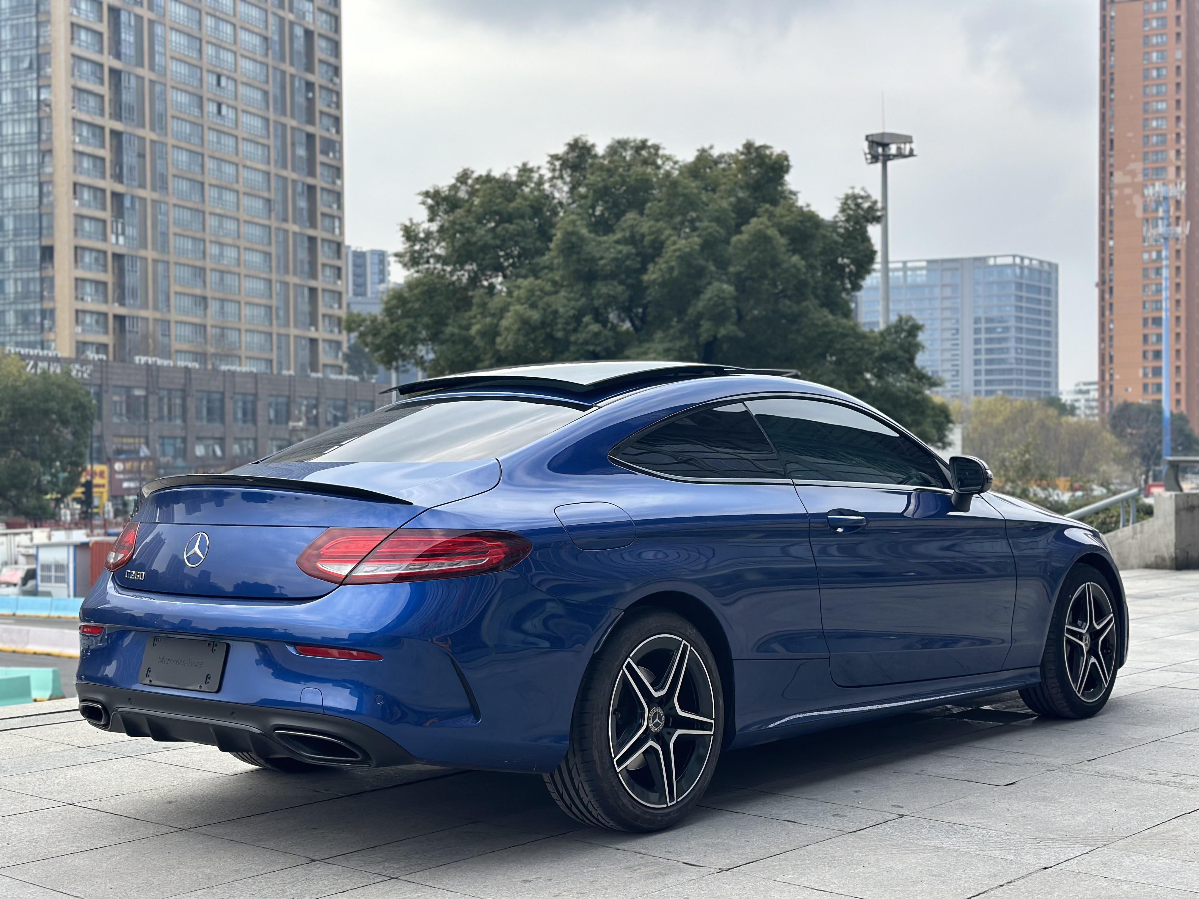 Mercedes-Benz C-Class 2023 thumb 5