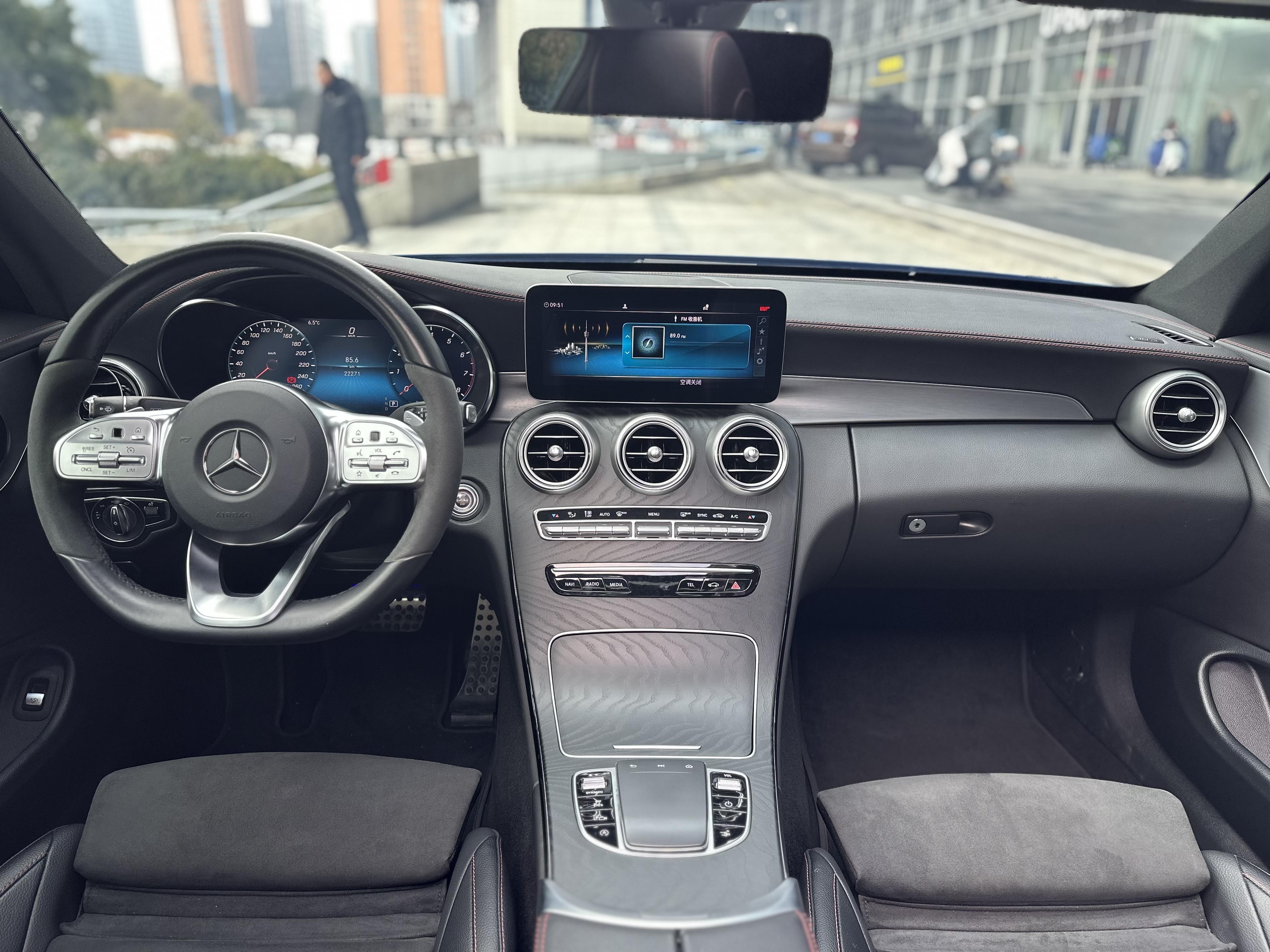 Mercedes-Benz C-Class 2023 thumb 6