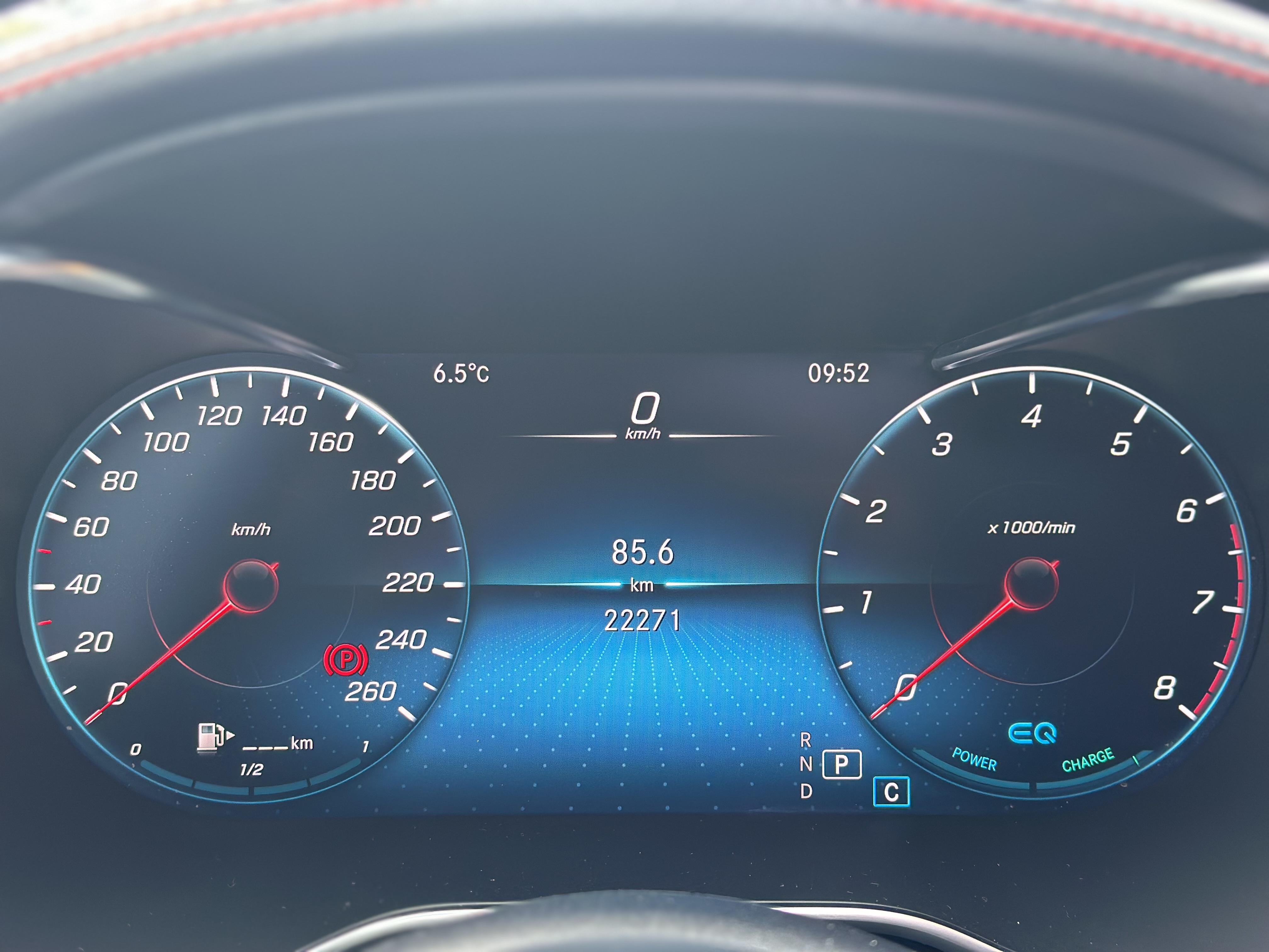 Mercedes-Benz C-Class 2023 thumb 8