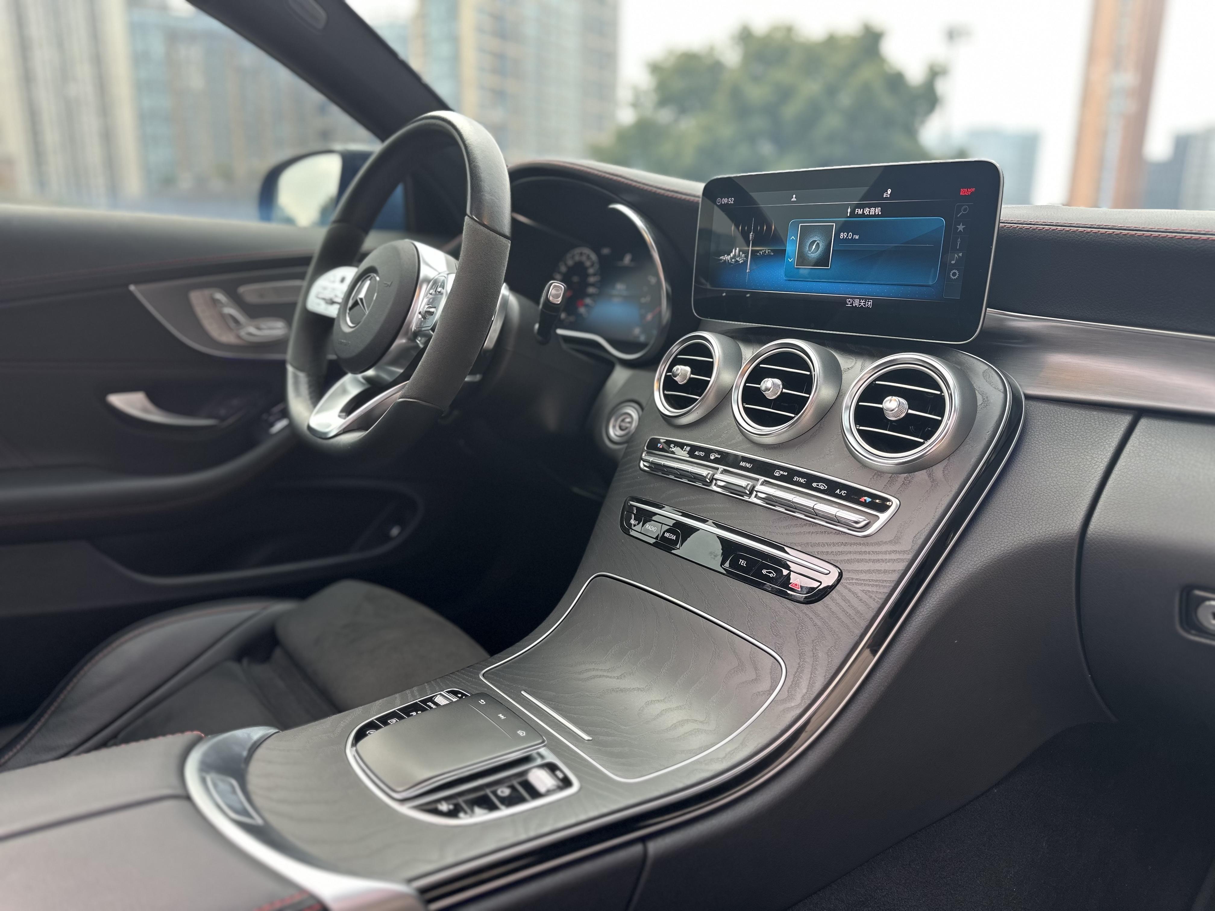 Mercedes-Benz C-Class 2023 thumb 9