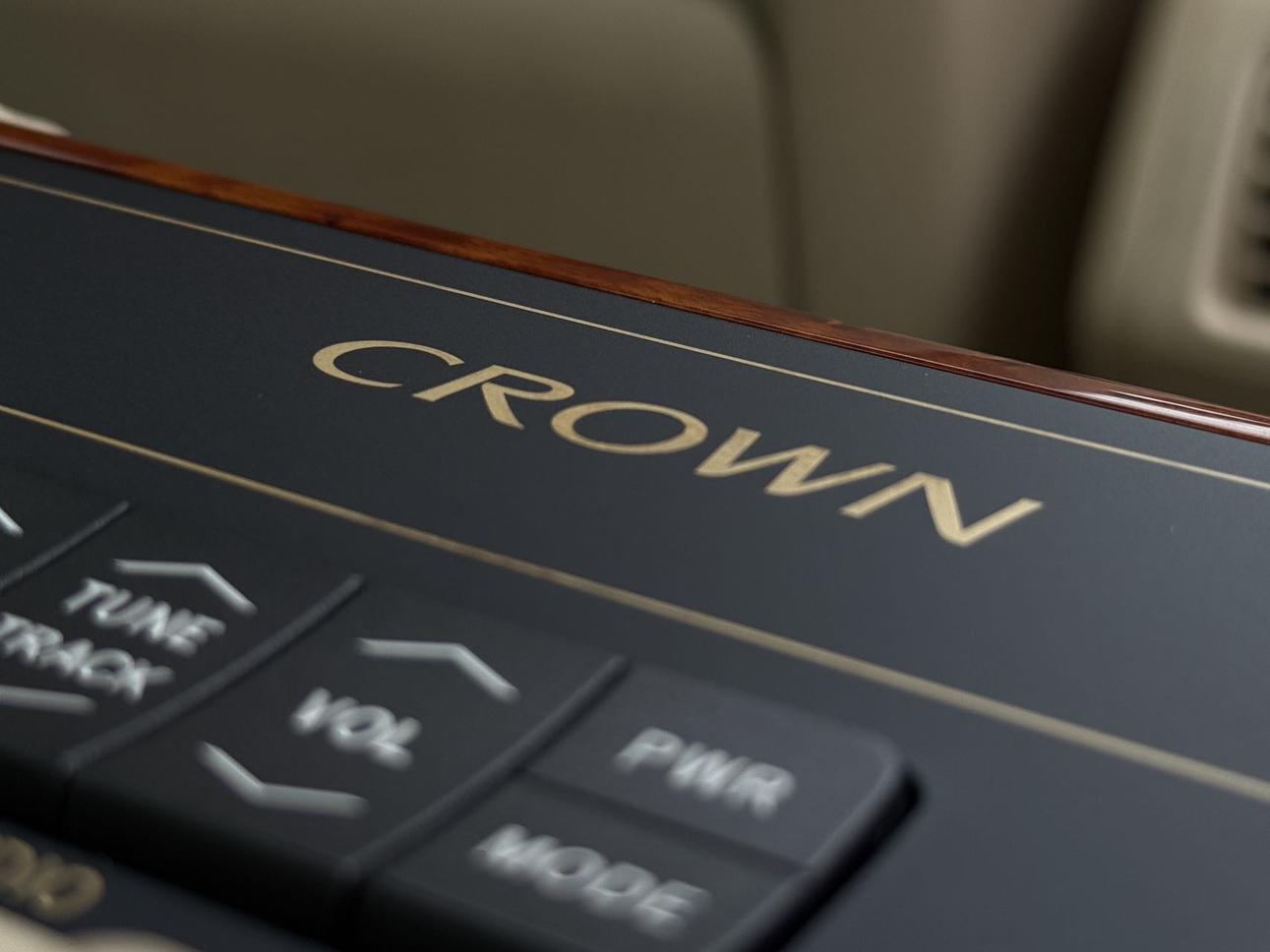 Toyota Crown 2009 thumb 9
