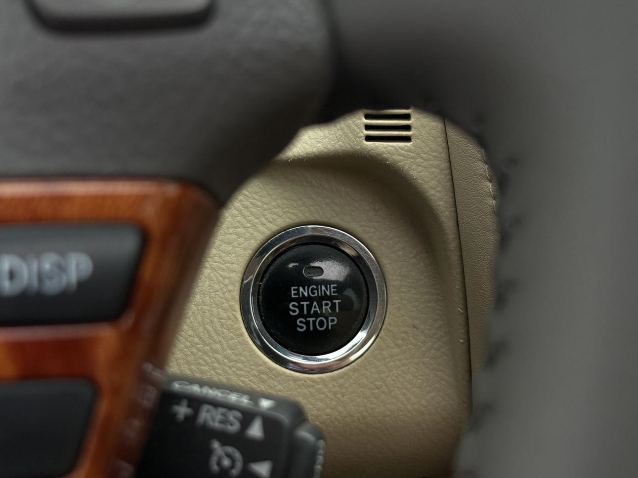 Toyota Crown 2009 thumb 12