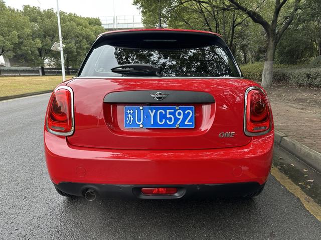Mini Hatch 2019 thumb 2