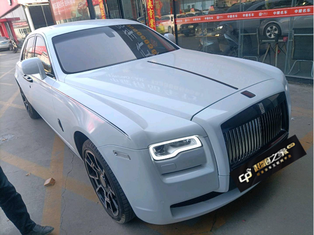 Rolls-Royce Ghost 2011 thumb 9