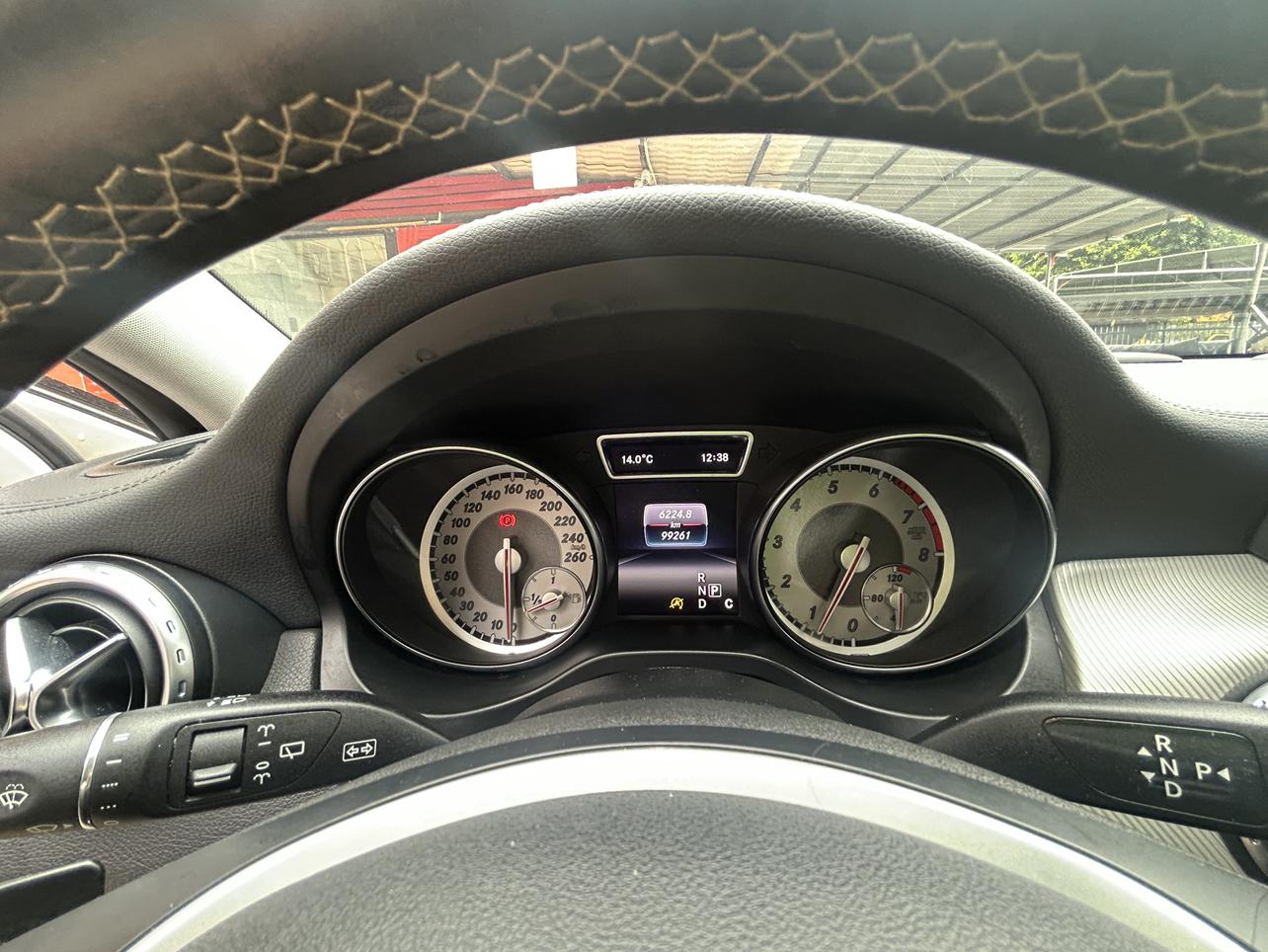 Mercedes-Benz GLA 2016 thumb 9