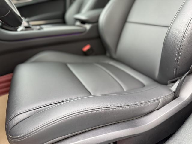 Jaguar XF 2022 thumb 5