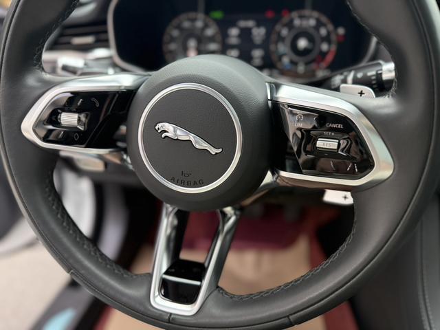 Jaguar XF 2022 thumb 7