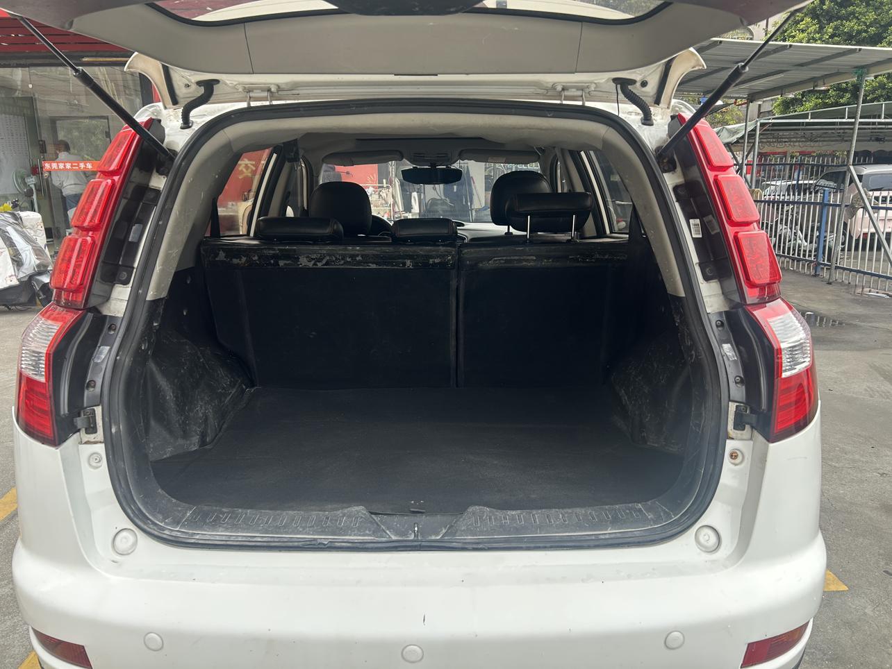 Geely GX7 2015 thumb 12