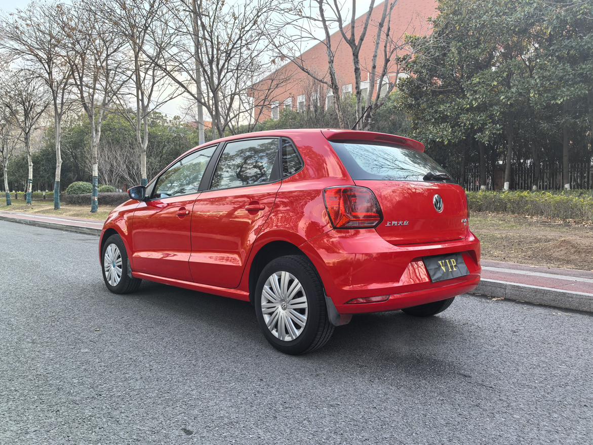 Volkswagen Polo 2018 thumb 2