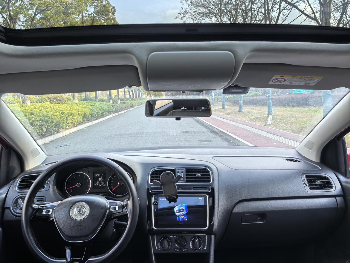 Volkswagen Polo 2018 thumb 7