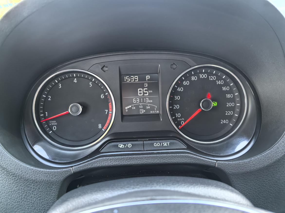 Volkswagen Polo 2018 thumb 9