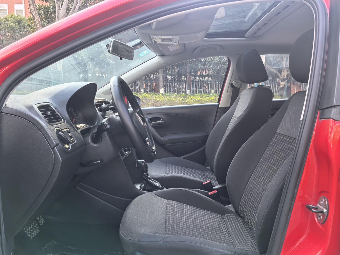 Volkswagen Polo 2018 thumb 10