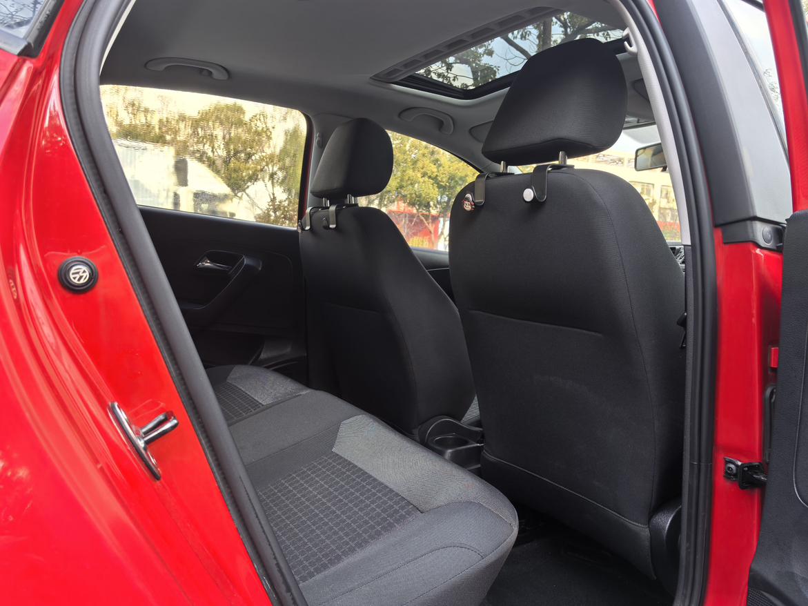 Volkswagen Polo 2018 thumb 12
