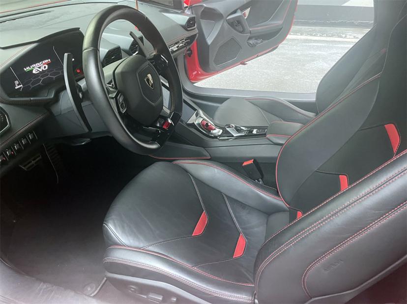 Lamborghini Huracán 2022 thumb 6