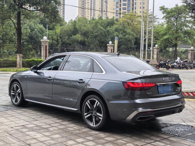 Audi A4 2023 thumb 4