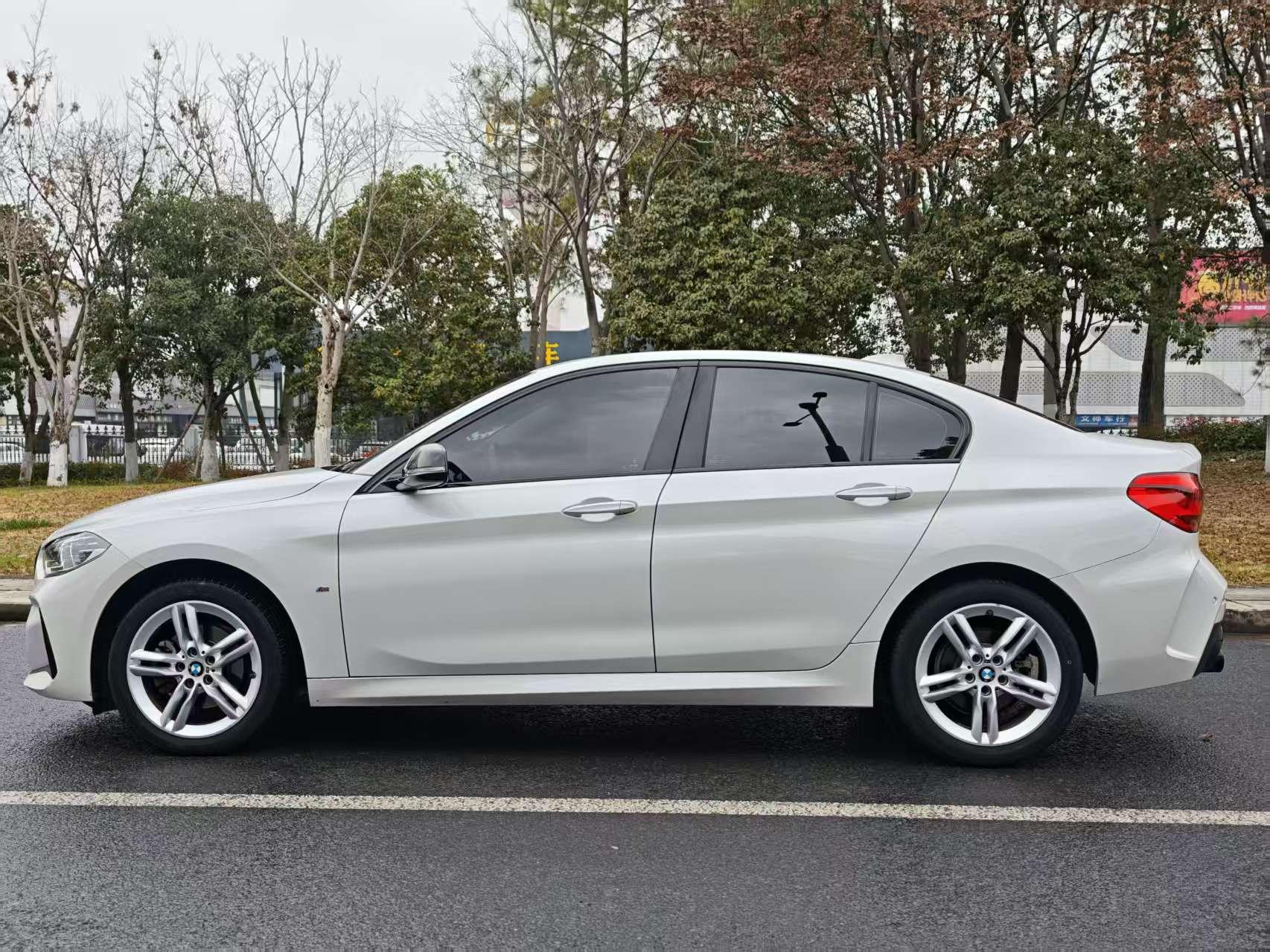 BMW 1 серии 2021 thumb 2