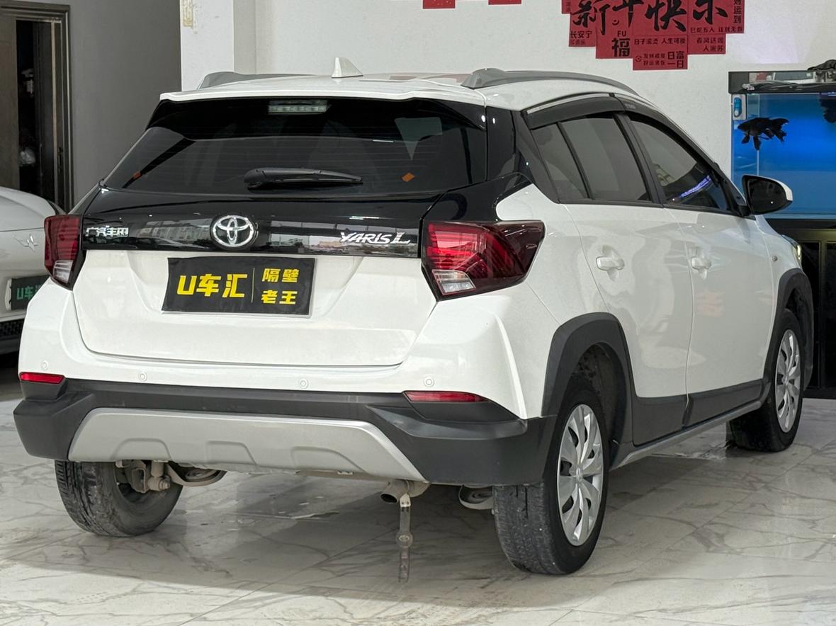 Toyota Yaris 2022 thumb 4