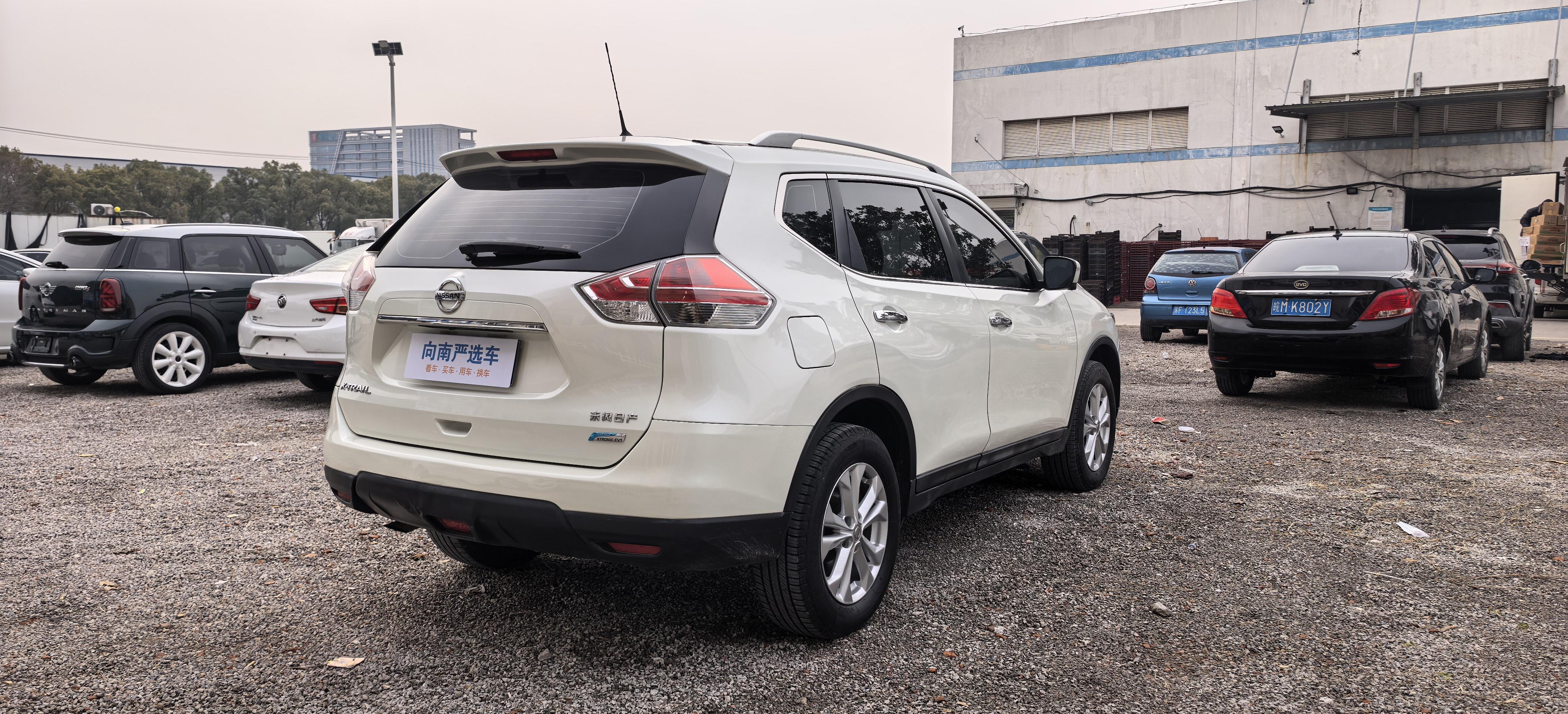 Nissan X-Trail 2014 thumb 4