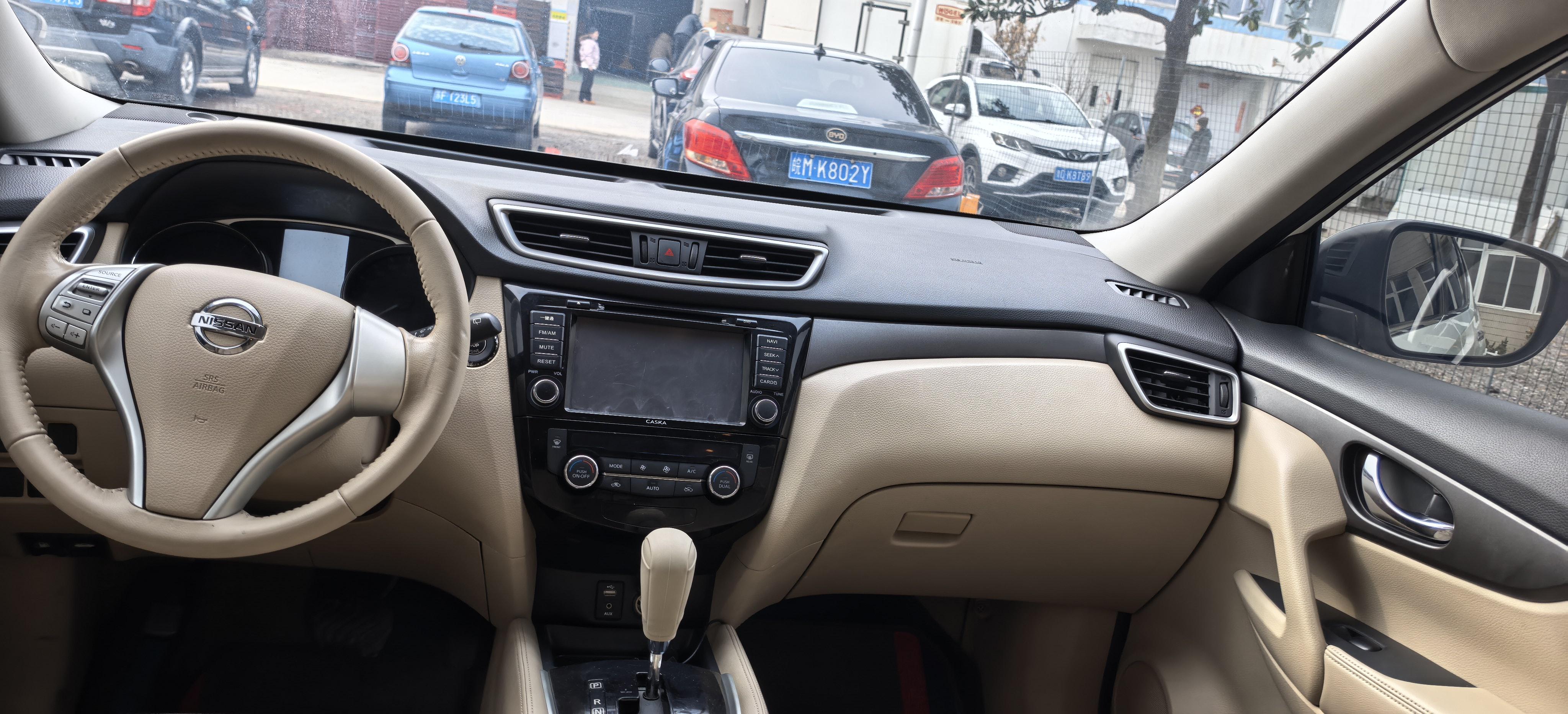 Nissan X-Trail 2014 thumb 7