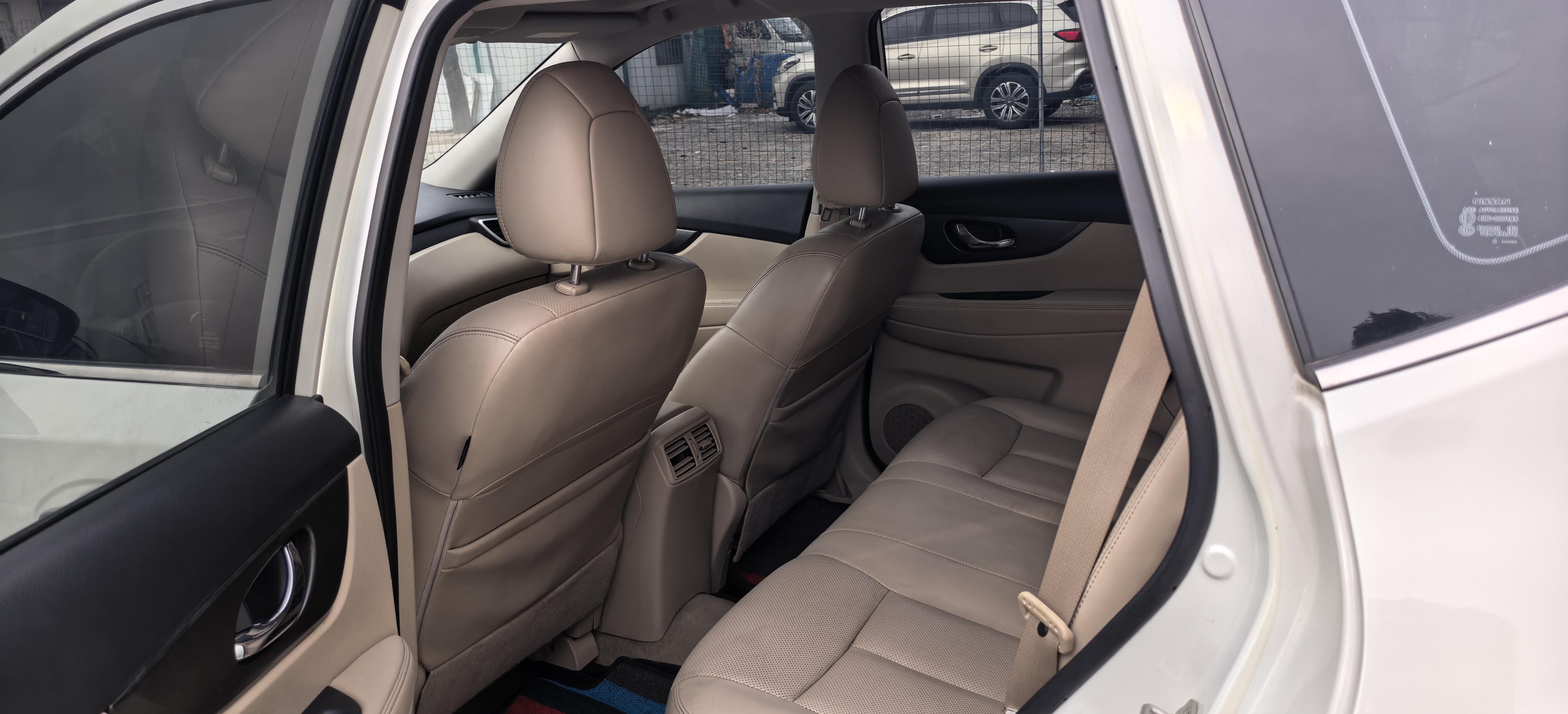 Nissan X-Trail 2014 thumb 9