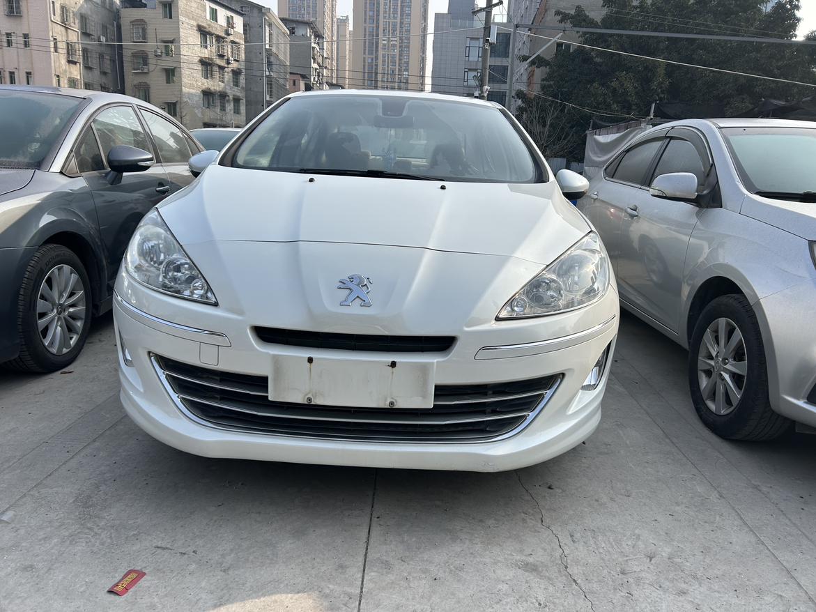 Peugeot 408 2013 thumb 10