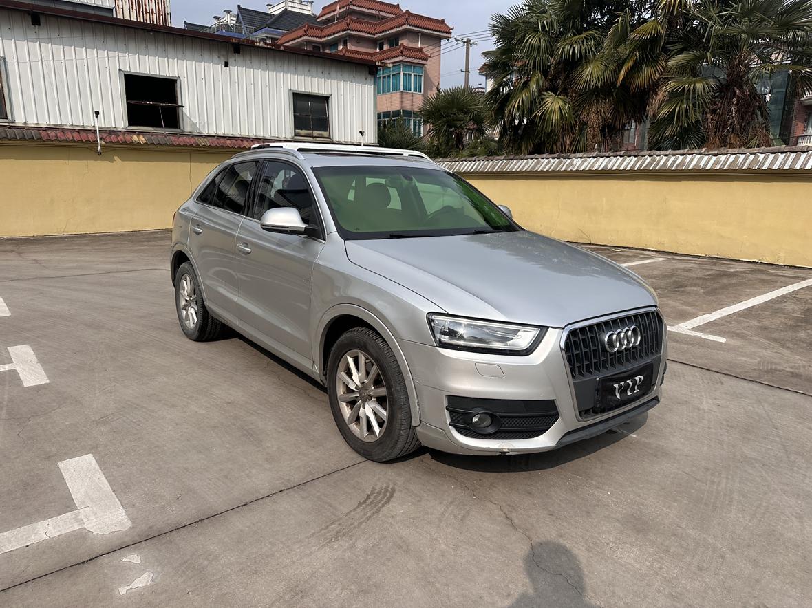 Audi Q3 2014 thumb 10