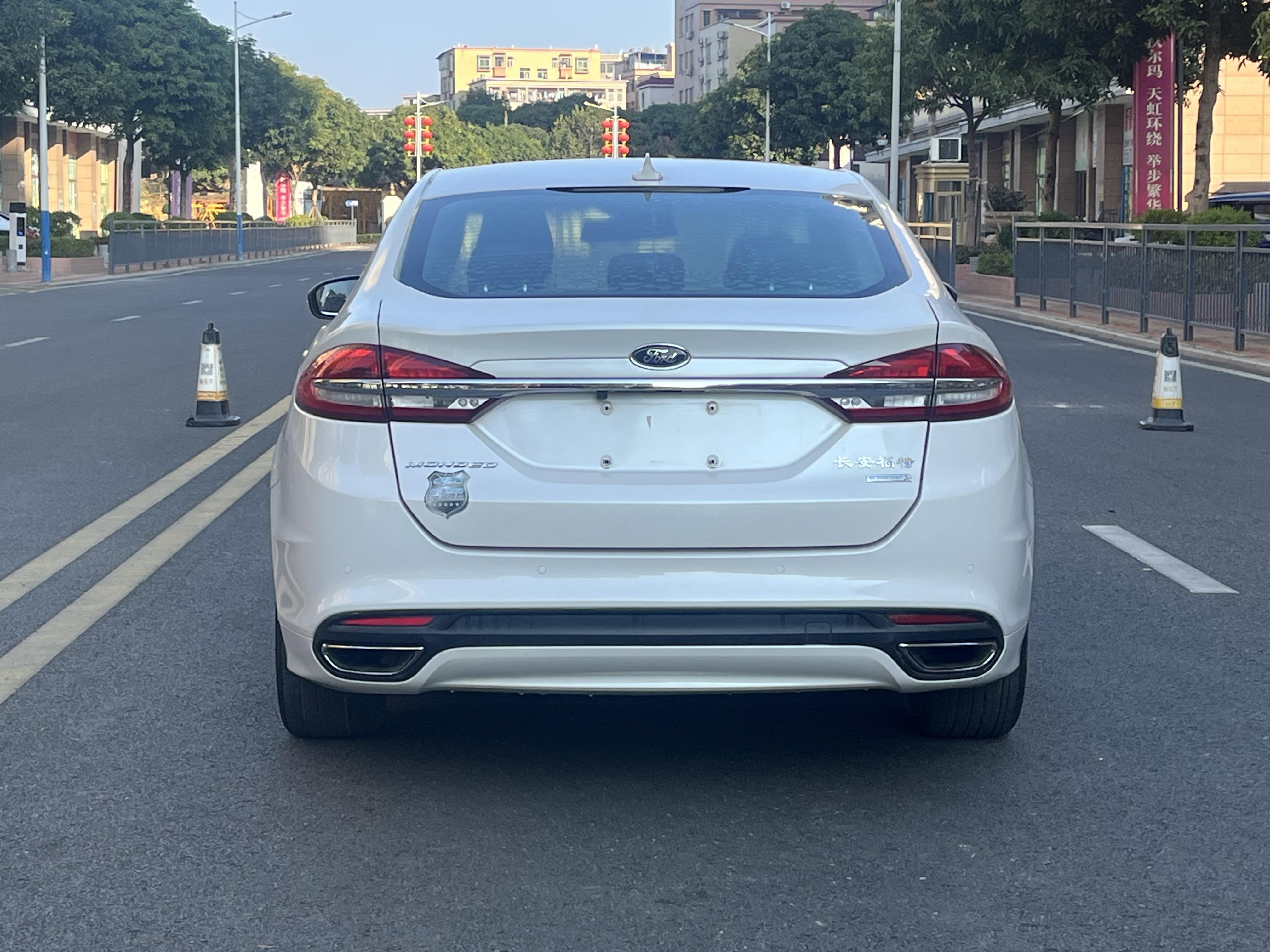 Ford Mondeo 2018 thumb 3