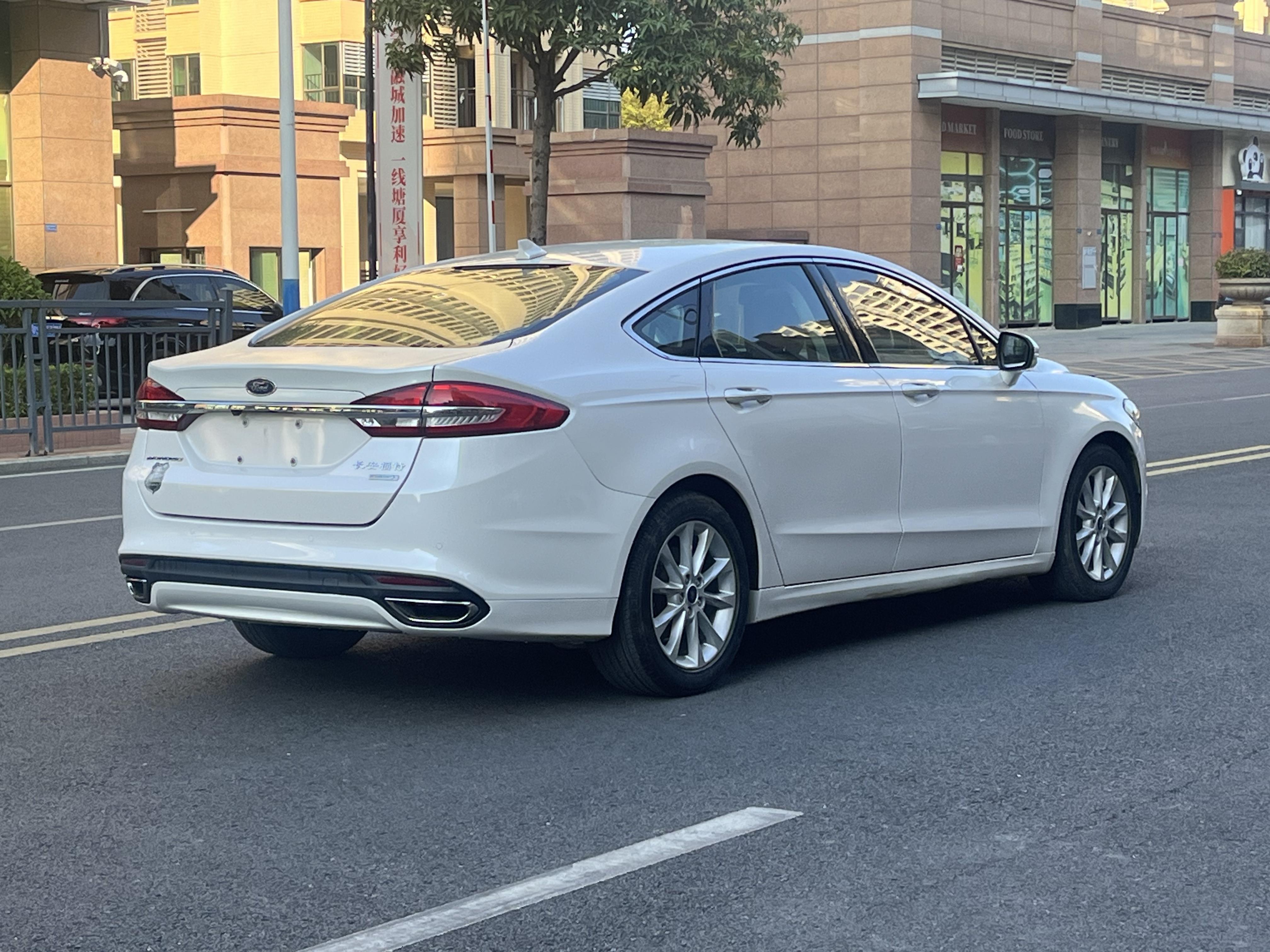 Ford Mondeo 2018 thumb 4