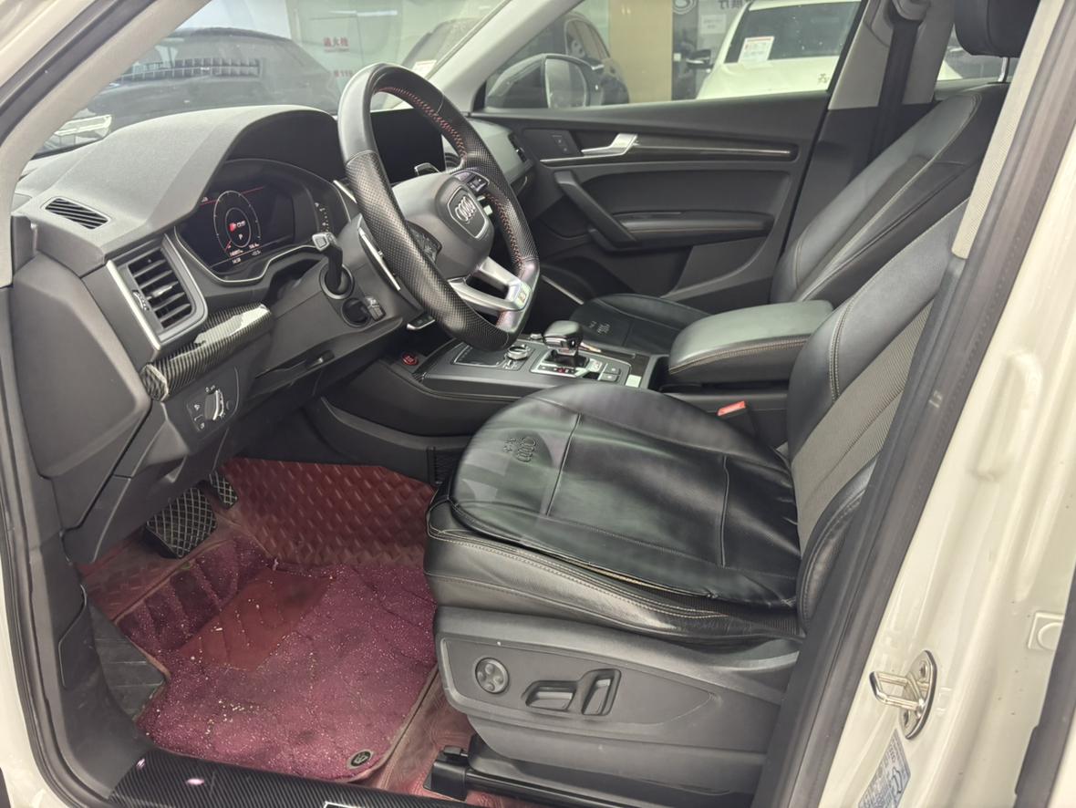 Audi Q5 2019 thumb 6