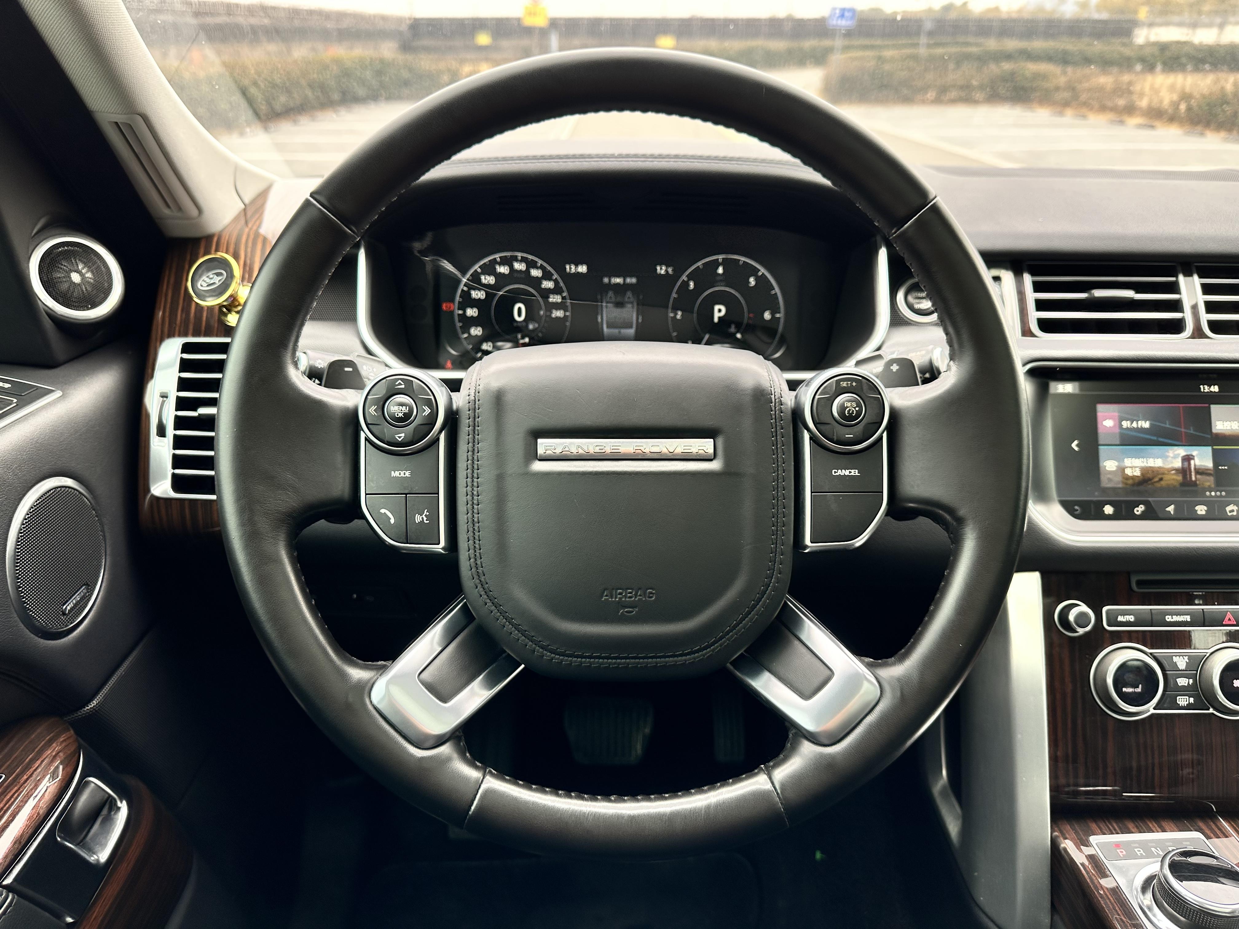 Land Rover Range Rover 2018 thumb 11