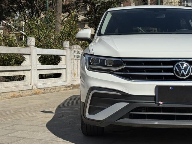 Volkswagen Tiguan 2022 thumb 8