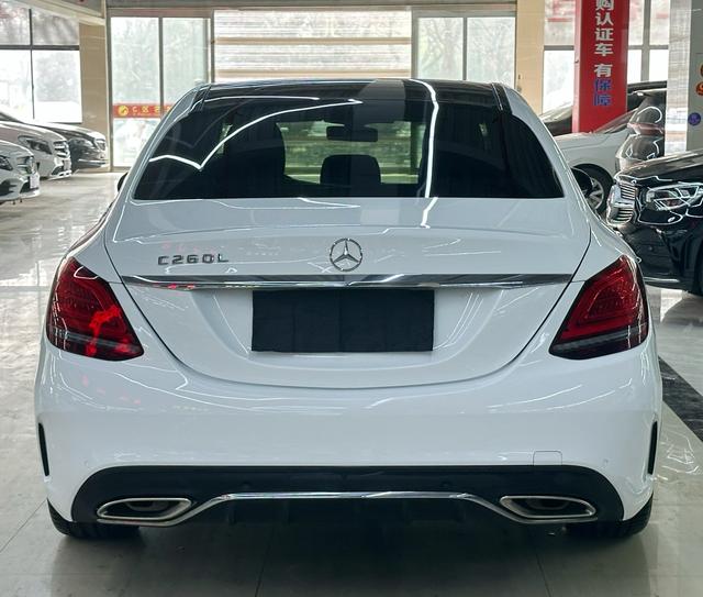 Mercedes-Benz C-Class 2020 thumb 2