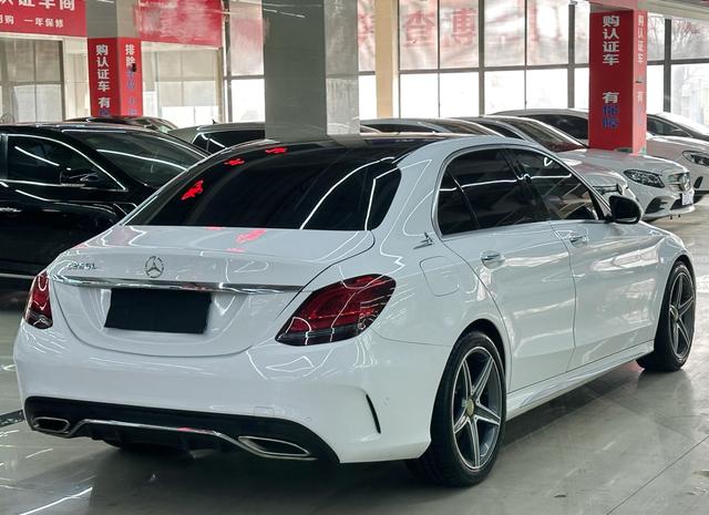 Mercedes-Benz C-Class 2020 thumb 3