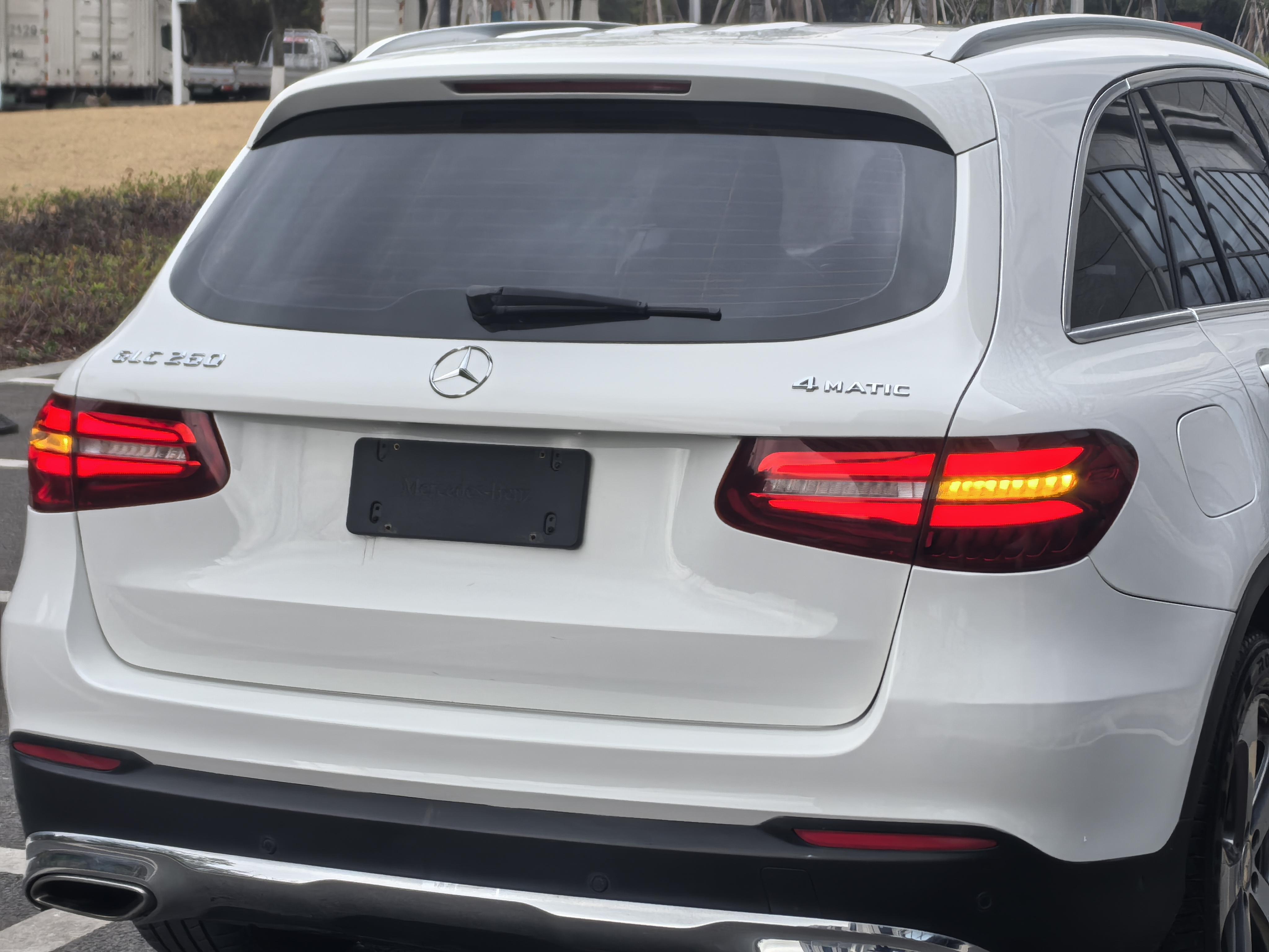 Mercedes-Benz GLC 2016 thumb 9