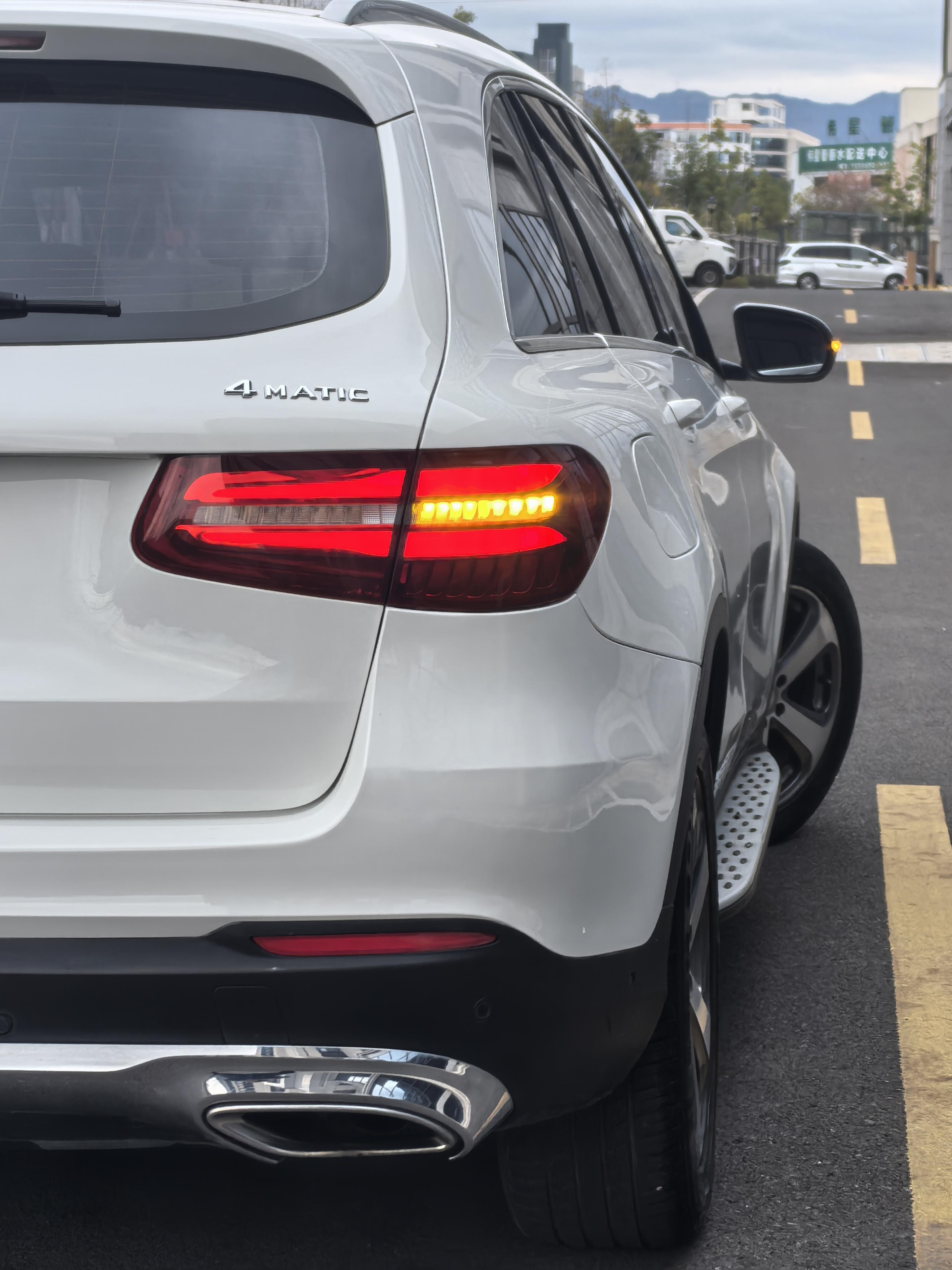 Mercedes-Benz GLC 2016 thumb 10