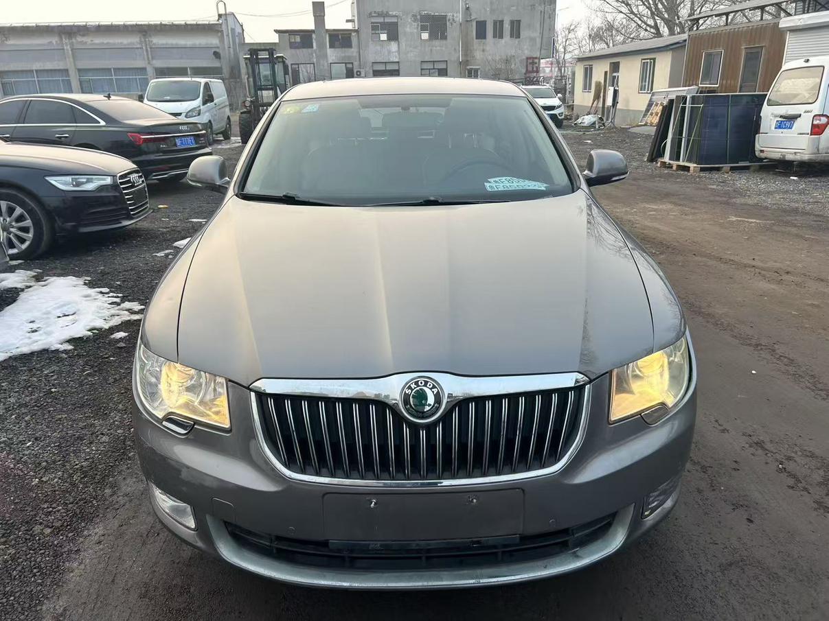Skoda Octavia 2013 thumb 9