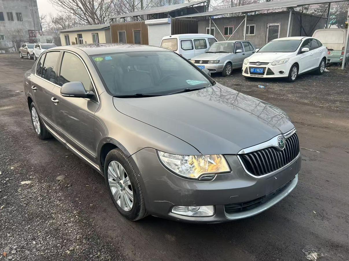 Skoda Octavia 2013 thumb 10