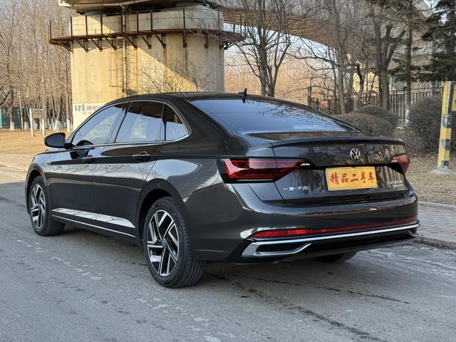 Volkswagen Sagitar 2023 thumb 5