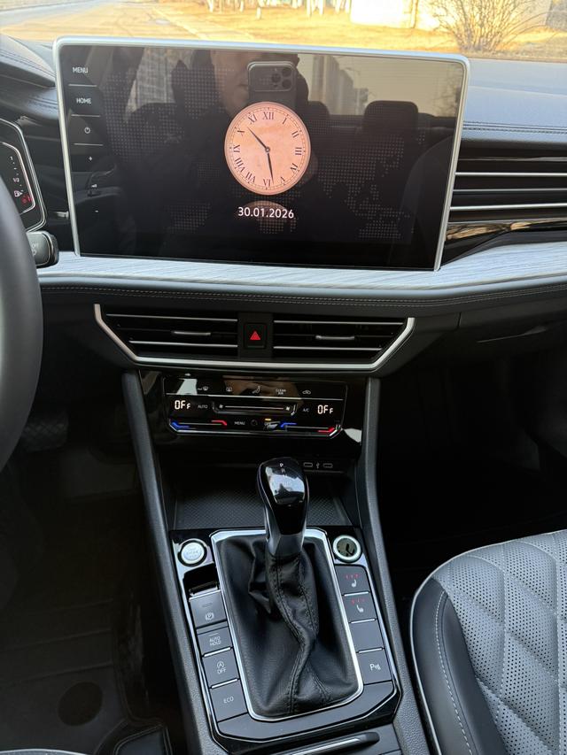 Volkswagen Sagitar 2023 thumb 6