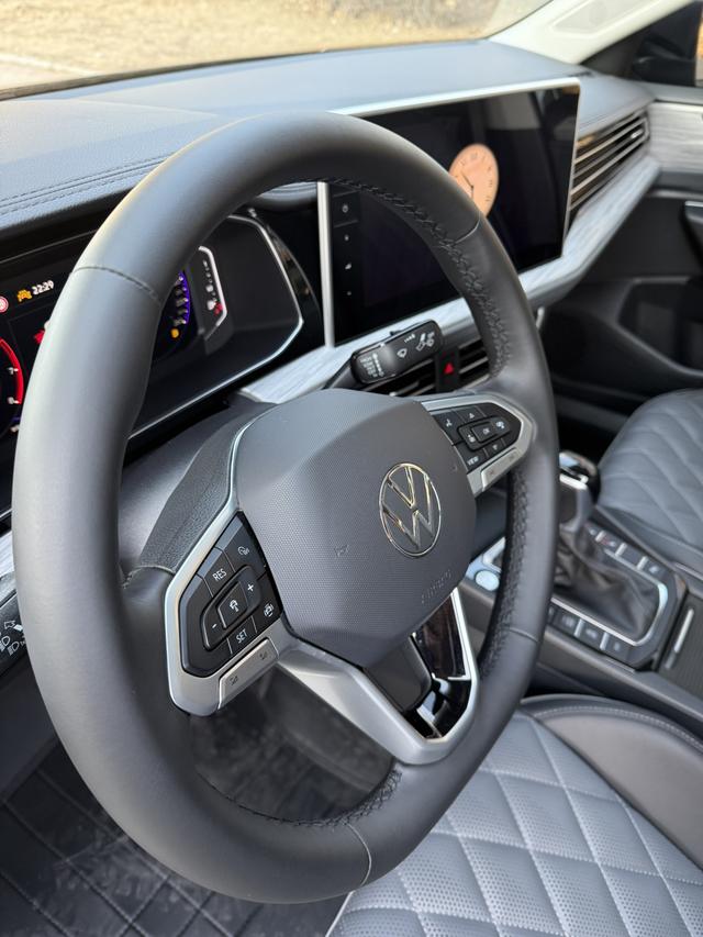Volkswagen Sagitar 2023 thumb 8