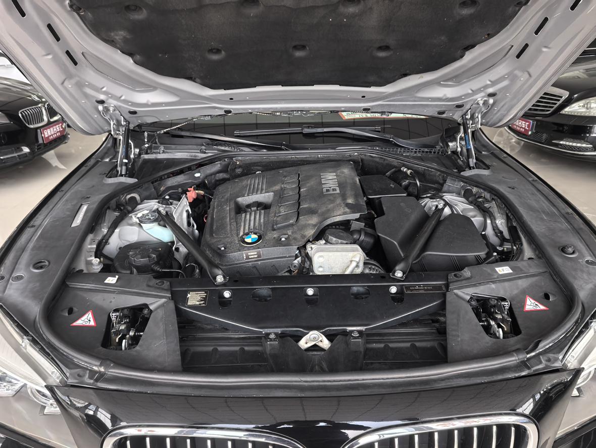 BMW 7 серии 2012 thumb 5