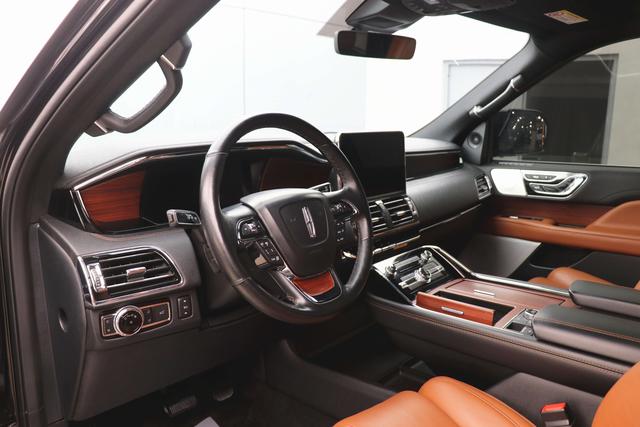 Lincoln Nautilus 2020 thumb 10