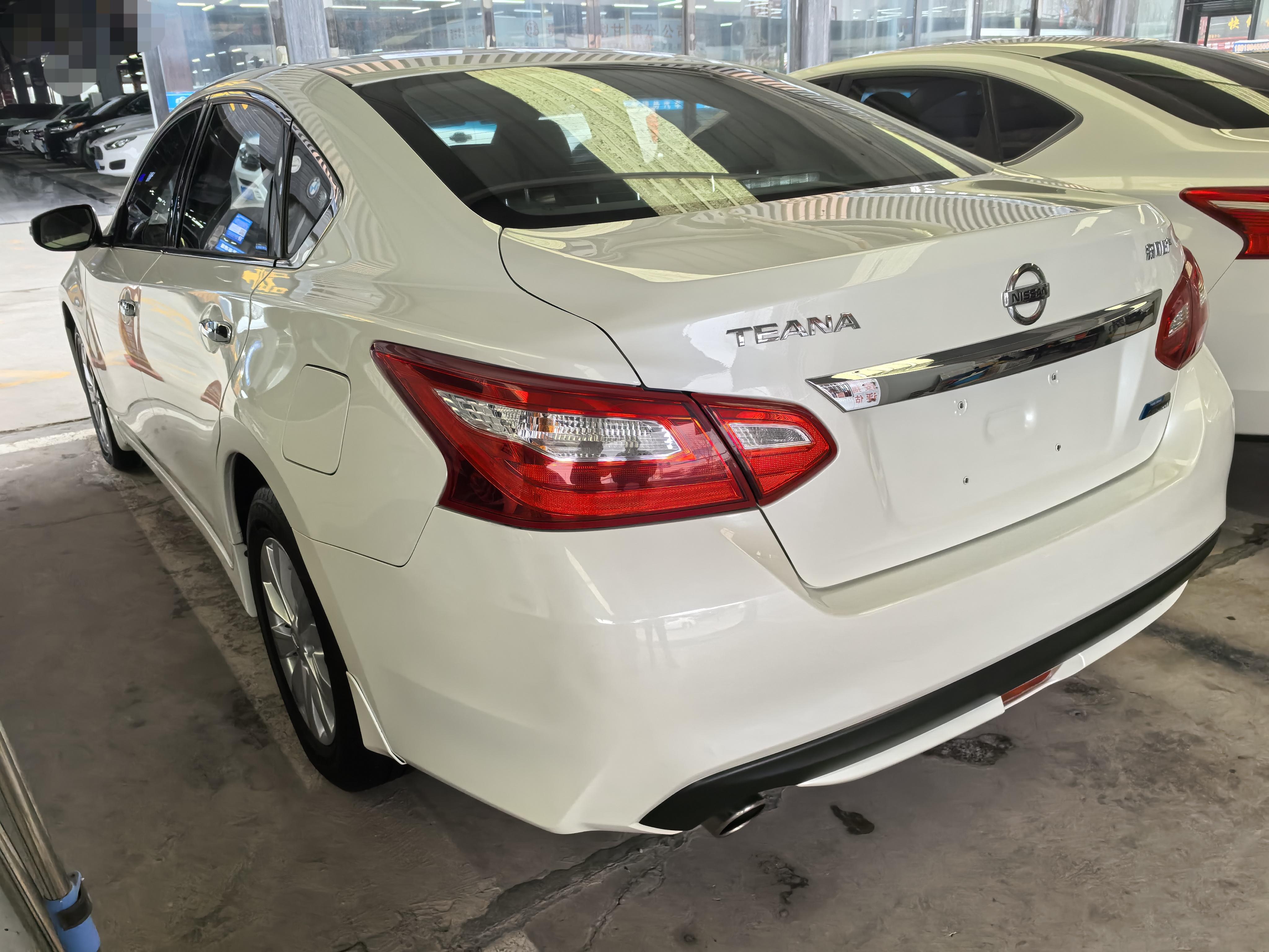 Nissan Altima 2018 thumb 2
