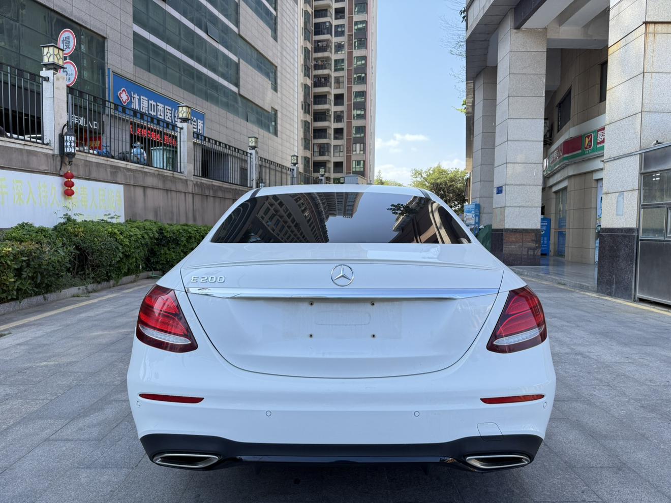 Mercedes-Benz E-Class 2018 thumb 4