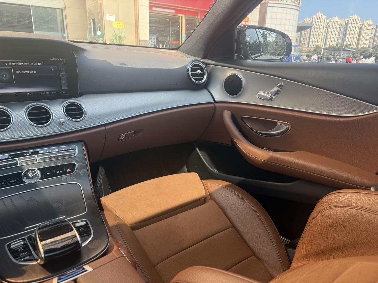 Mercedes-Benz E-Class 2018 thumb 10