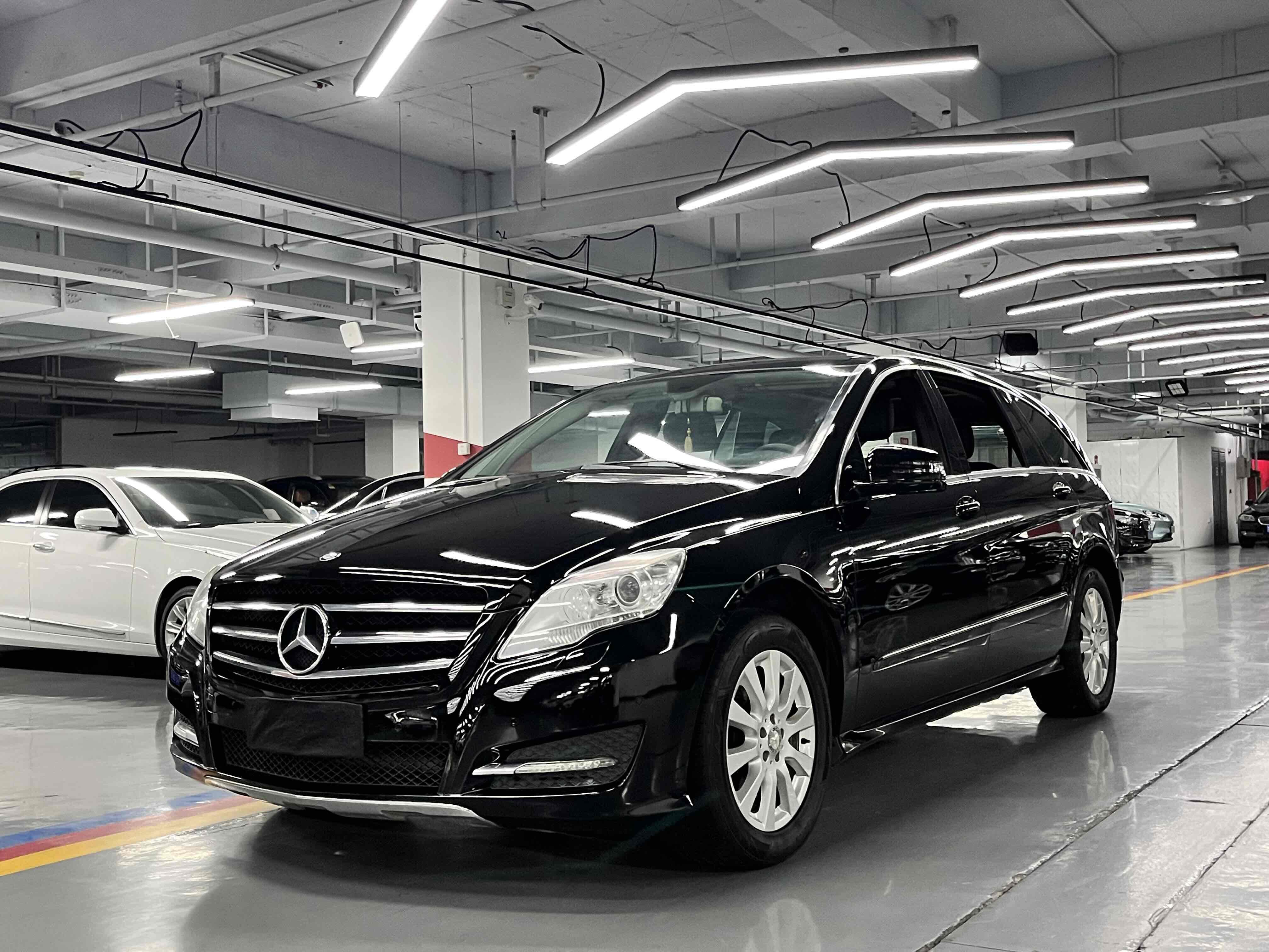 Mercedes-Benz R-Class 2016 thumb 8