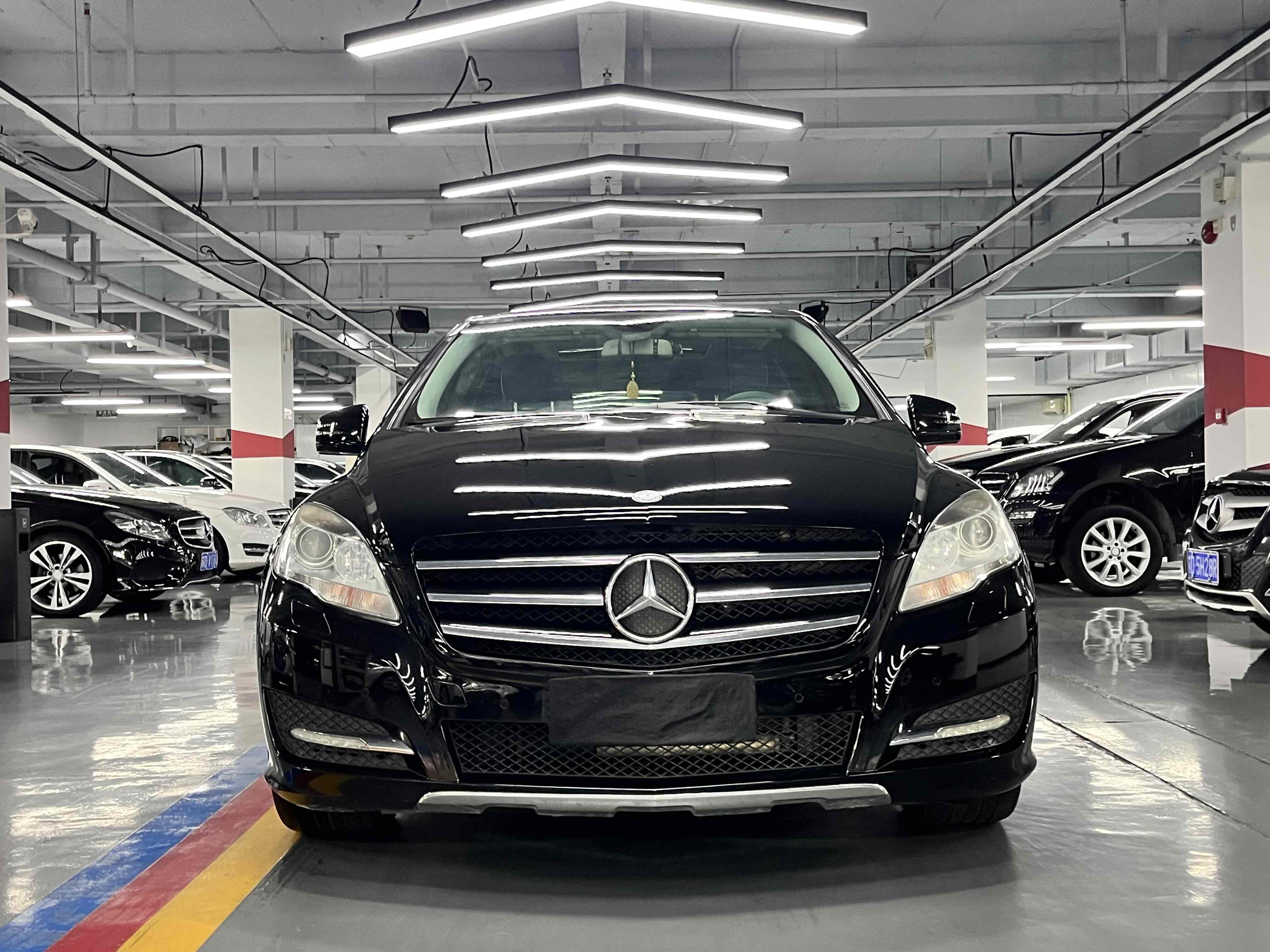 Mercedes-Benz R-Class 2016 thumb 9